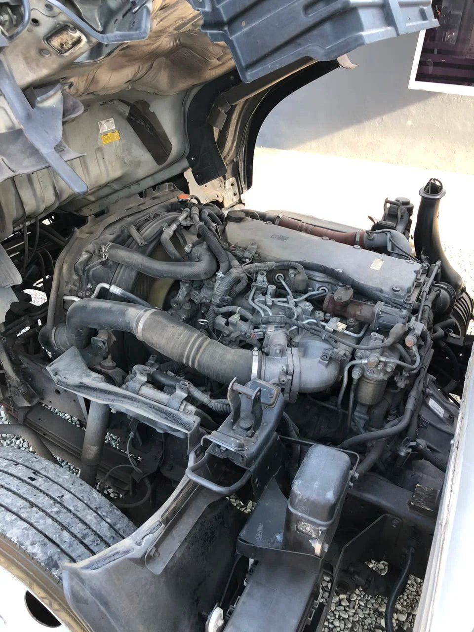 Isuzu Camion Furgon 2017 - foto 10 de 10