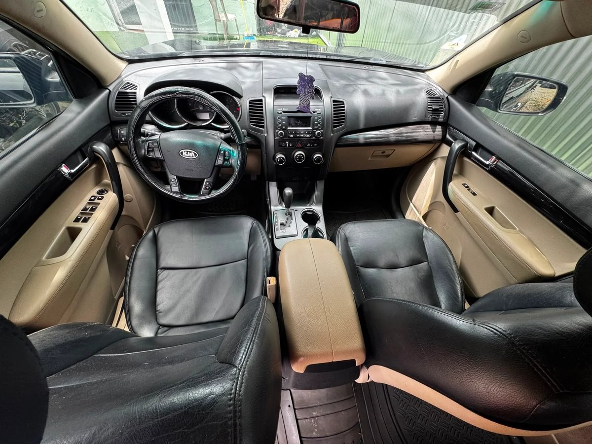 Kia Sorento EX 2011 - foto 2 de 11