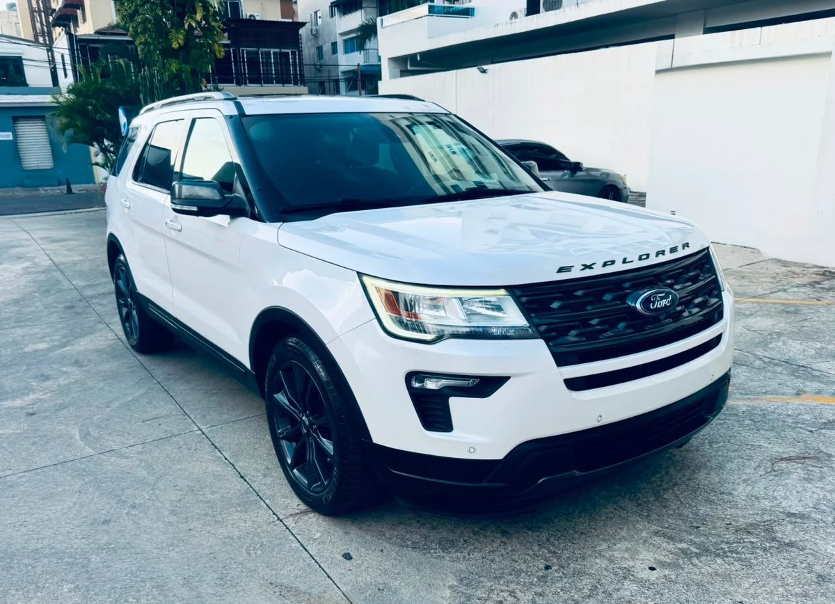 Ford Explorer Sport 2018 - foto 2 de 10