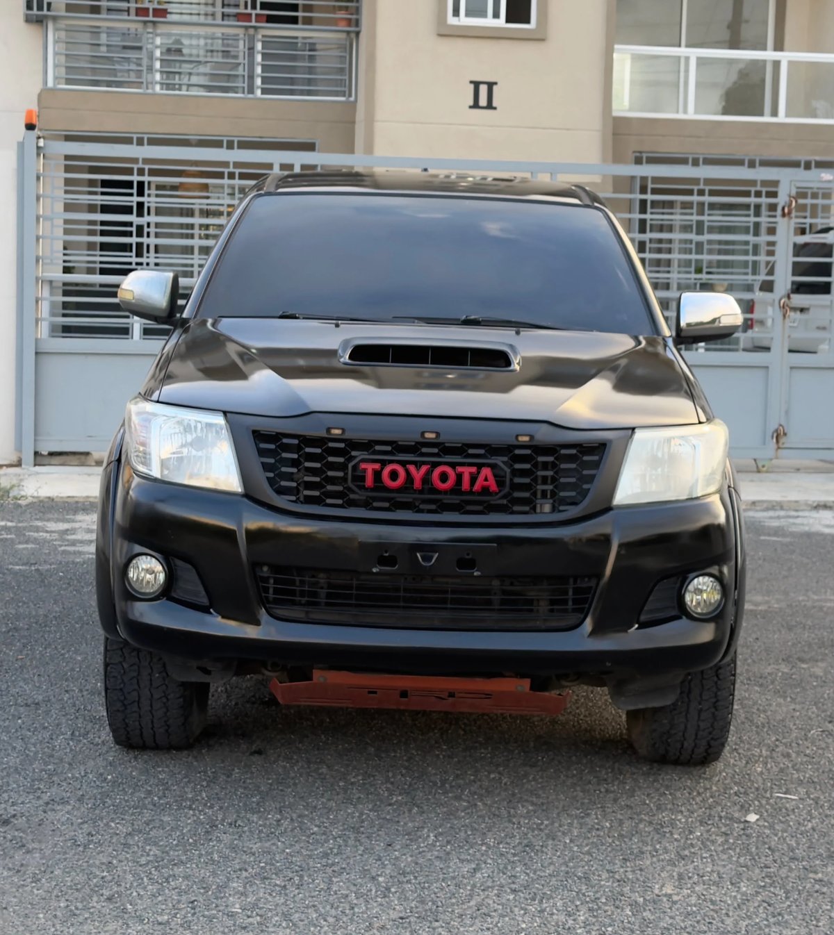 Toyota Hilux SRV 2012 - foto 2 de 12