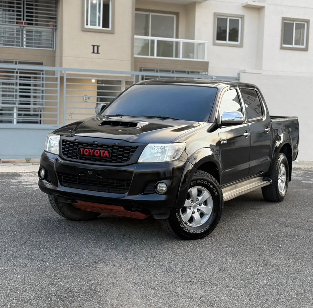 Toyota Hilux SRV 2012 en venta - vista principal