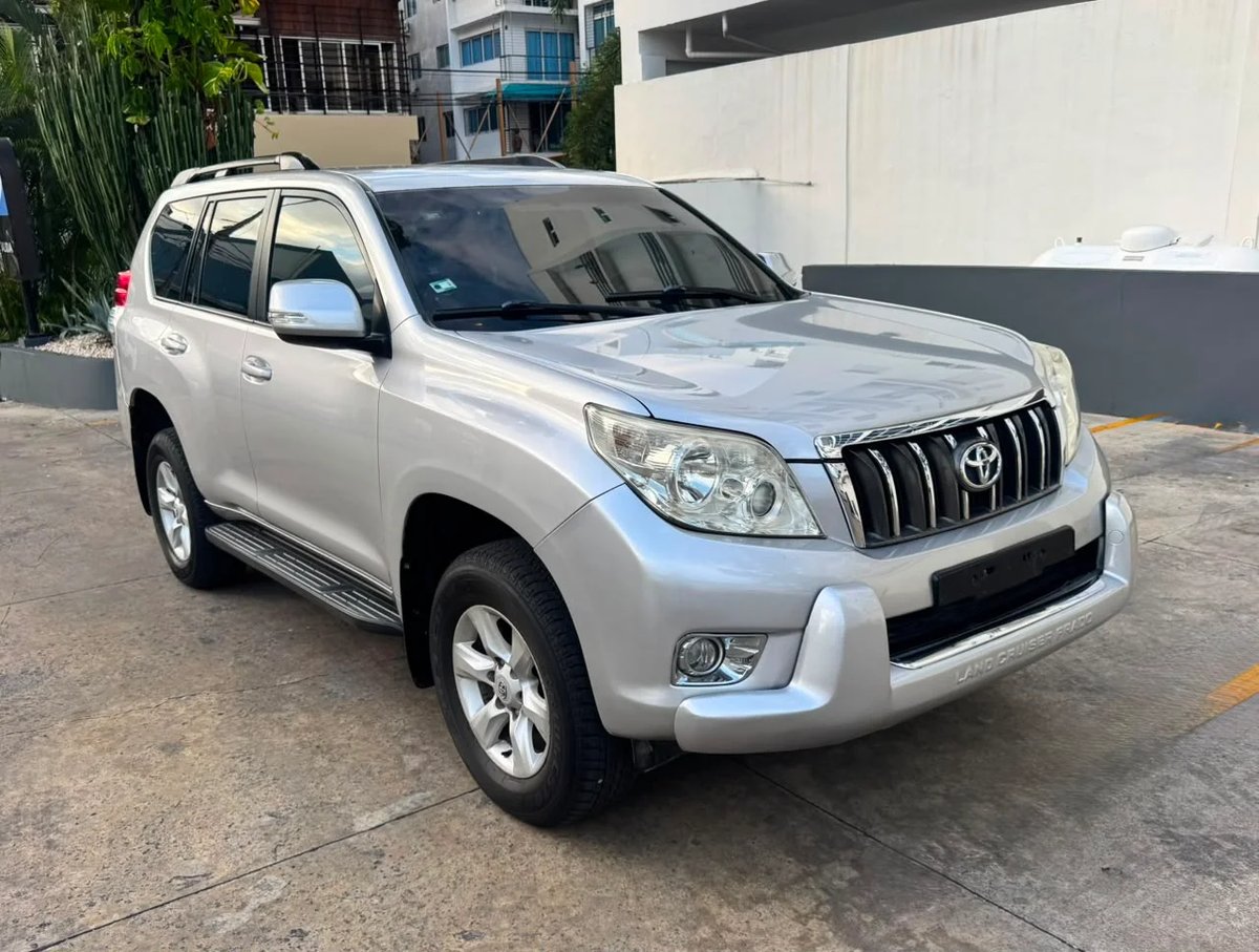 Toyota Land Cruiser Prado TXL 2012 - foto 2 de 9
