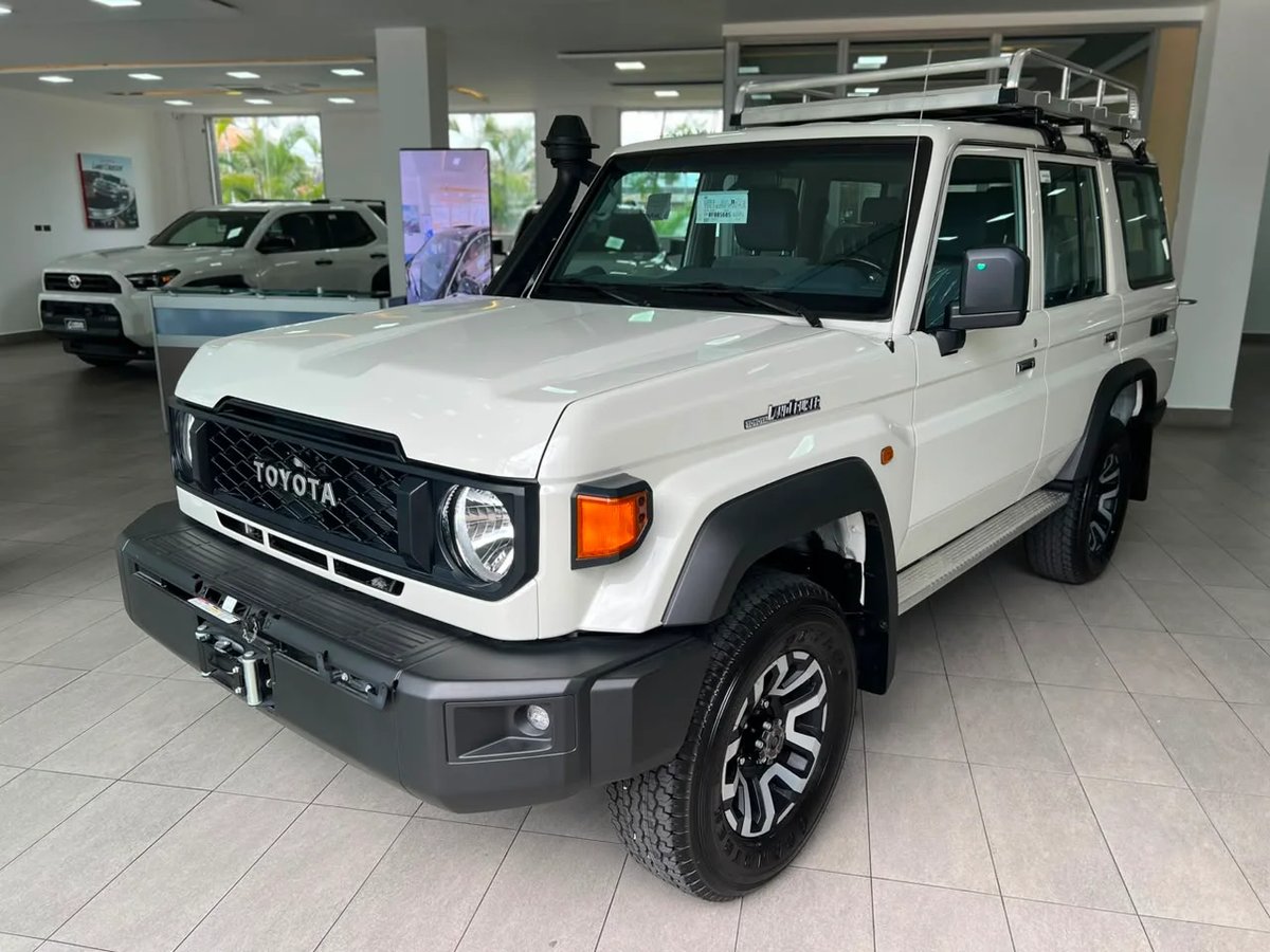 Toyota Land Cruiser LX Serie 70 2027 en venta - vista principal