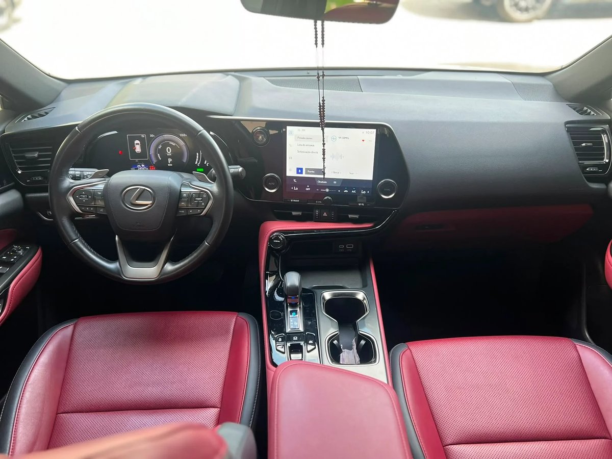 Lexus NX 350 Hybrid 2024 - foto 9 de 9