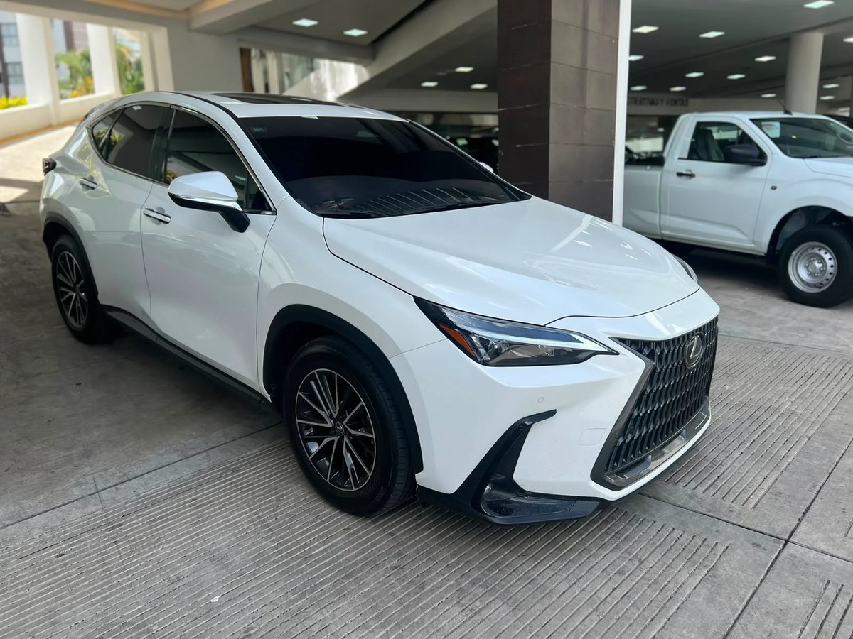Lexus NX 350 Hybrid 2024 - foto 2 de 9