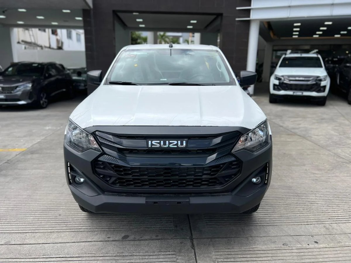 Isuzu DMAX LS 2027 - foto 2 de 8