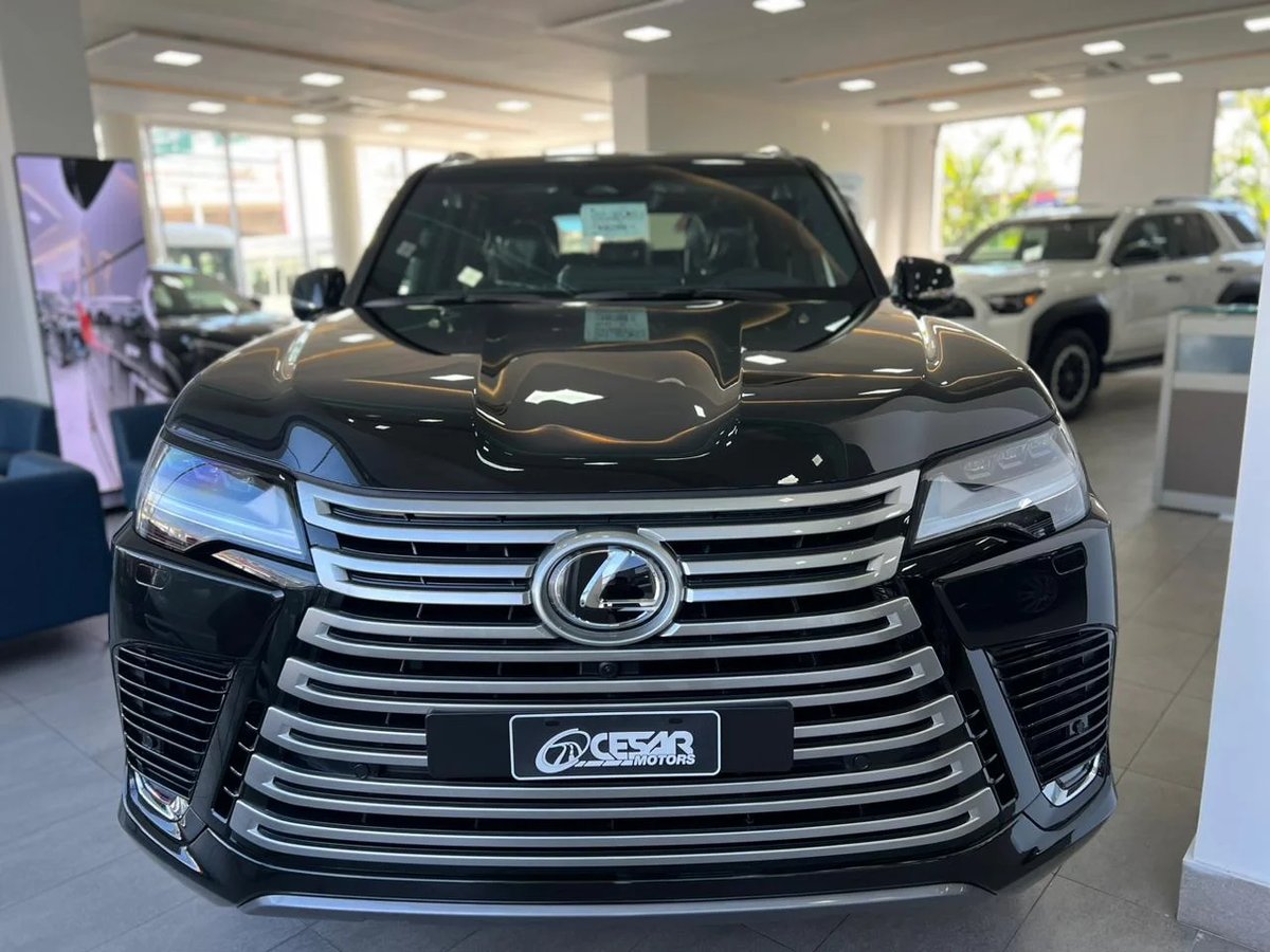 Lexus LX 700 H Urban 2027 - foto 2 de 11