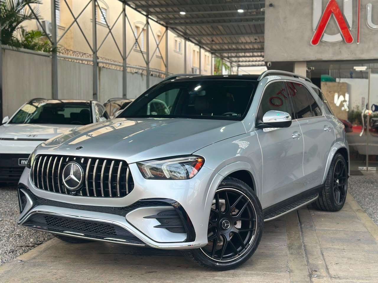 2020 Mercedes Benz GLE 350 4Matic AMG usado en venta por UNIAUTO