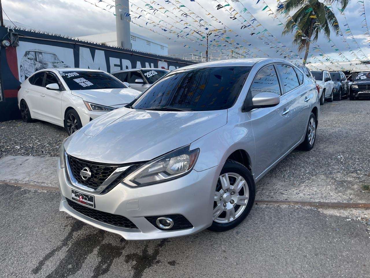 2016 Nissan Sentra SE usado en venta por MERAN SOLUCIONES AUTO IMPORT