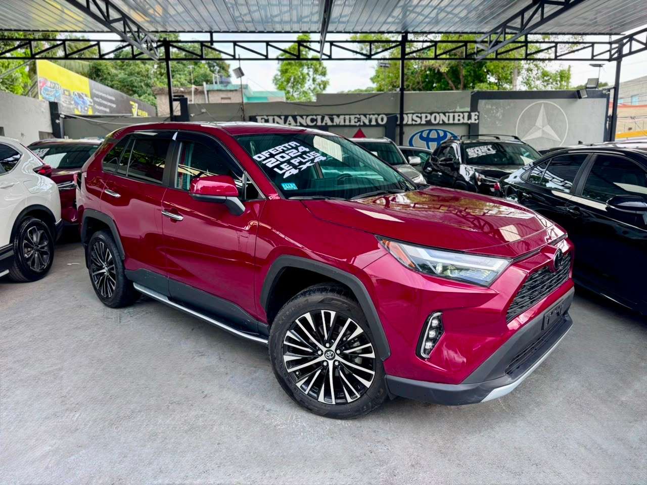 2024 Toyota RAV4 LE PLUS usado en venta por Carlos Rosa Auto Import