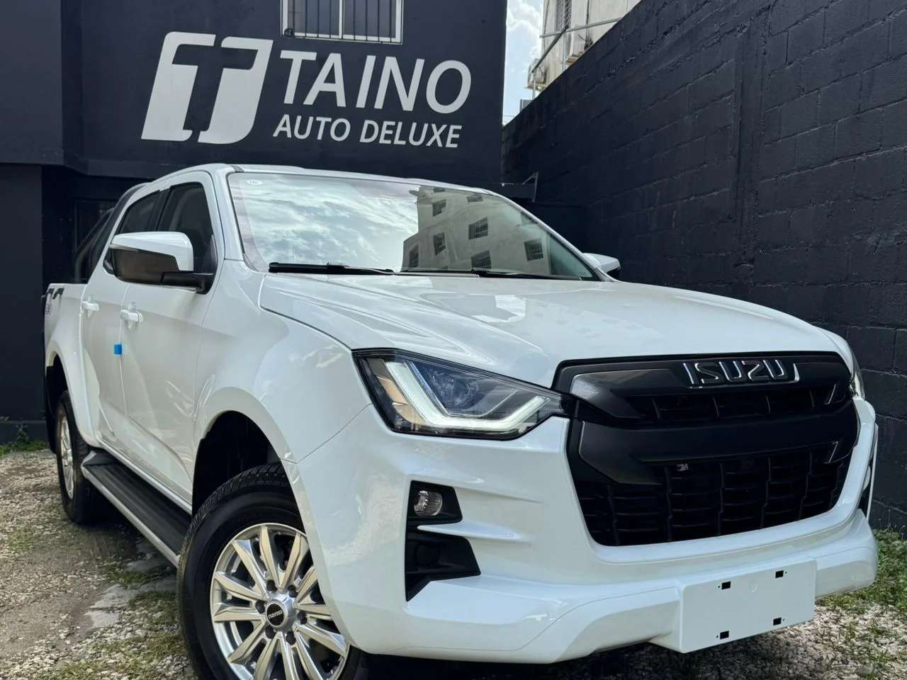 2026 Isuzu DMAX nuevo en venta por Taino Auto Deluxe