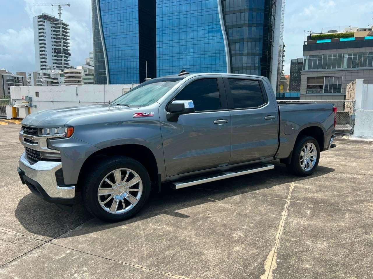 2020 Chevrolet Silverado LT DURAMAX usado en venta por AUTO BOUTIQUE