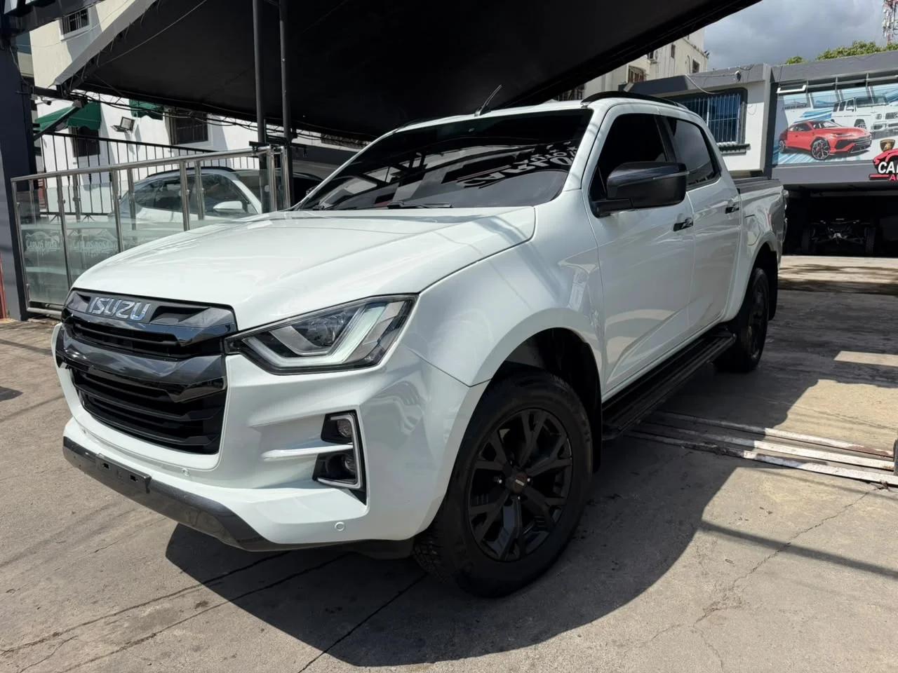 Isuzu DMAX LSE 2024 en venta - vista principal
