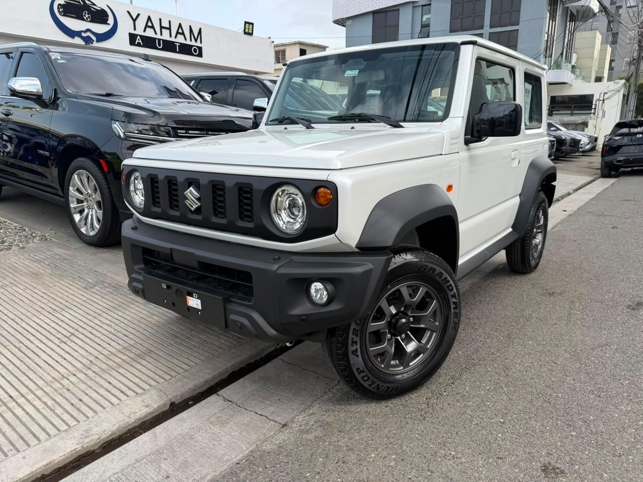 Suzuki Jimny GLX 2027 en venta - vista principal