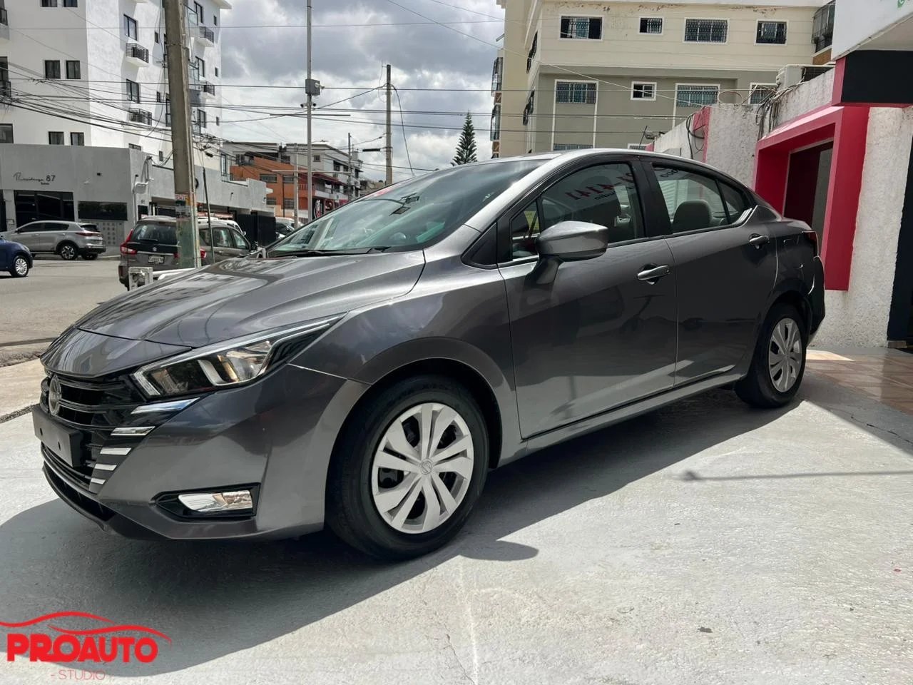 Nissan Versa Sense 2024 en venta - vista principal