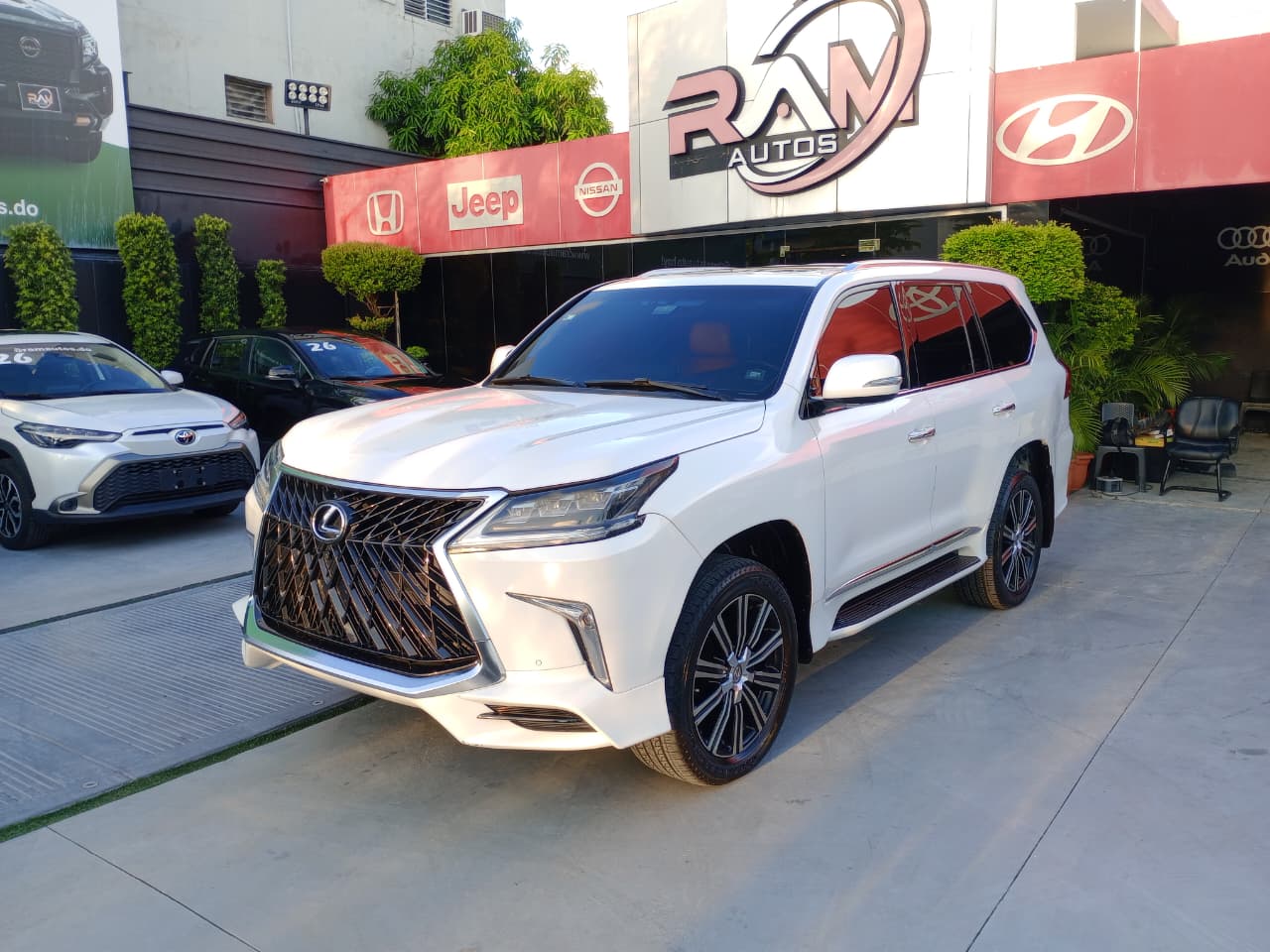 Lexus LX 570 2017 en venta - vista principal