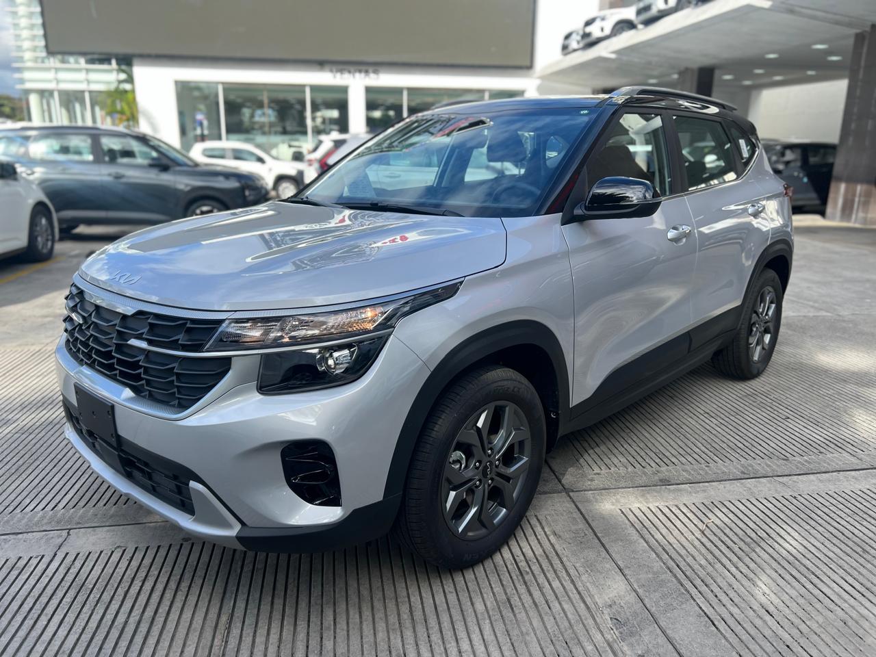 Kia Seltos Luxury 2027 en venta - vista principal