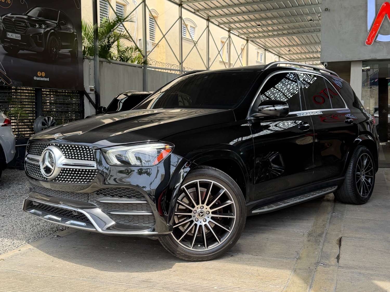 2020 Mercedes Benz GLE 350 4Matic AMG usado en venta por UNIAUTO