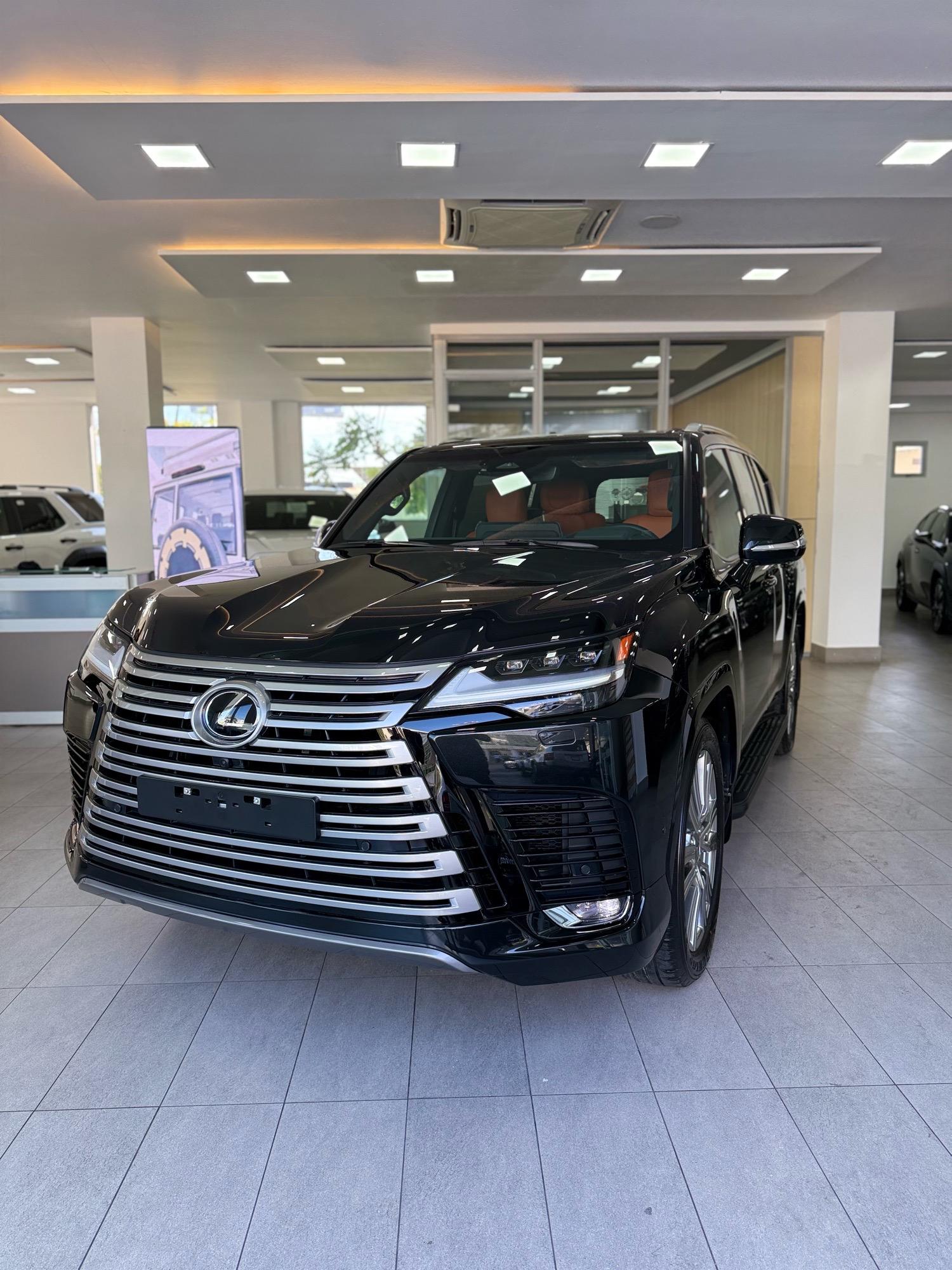 Lexus LX 700 VIP 2027 en venta - vista principal