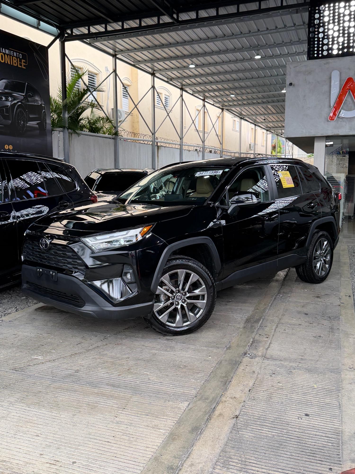 Toyota RAV4 XLE Premium 2022 en venta - vista principal