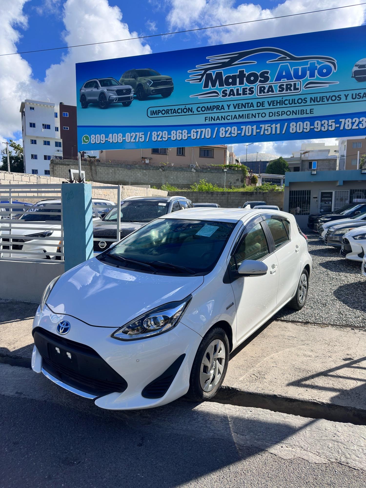 Toyota Aqua Hibrido 2020 en venta - vista principal