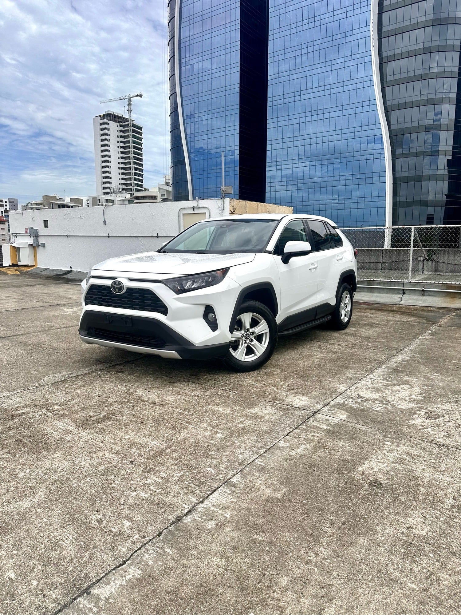 Toyota RAV4 LE 2022 en venta - vista principal