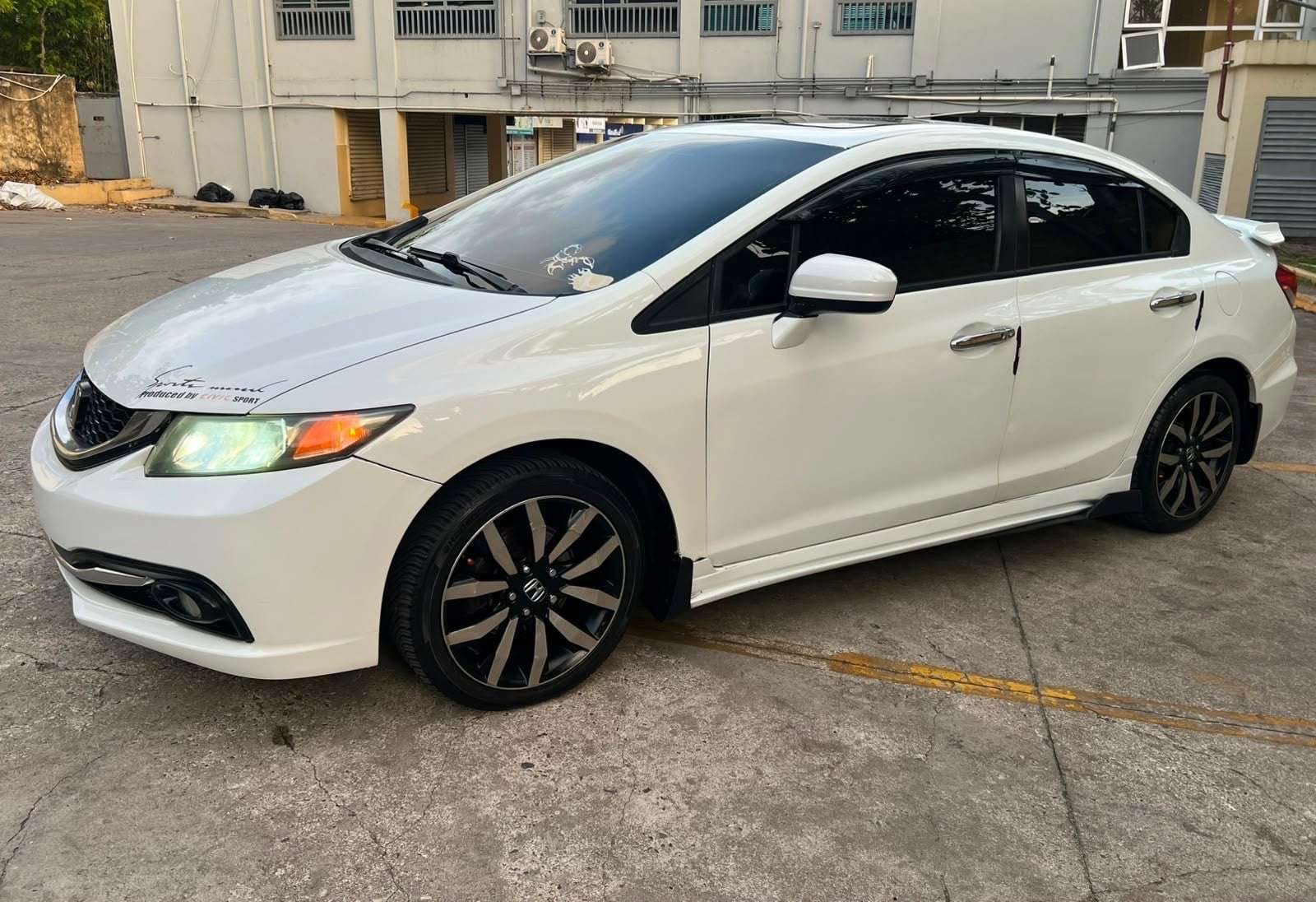 2014 Honda Civic EXL usado en venta por Grupo Japa