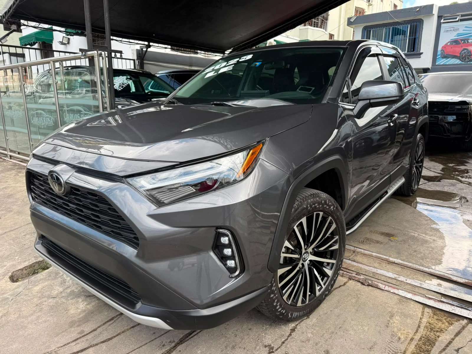2023 Toyota RAV4 LE usado en venta por Carlos Rosa Auto Import
