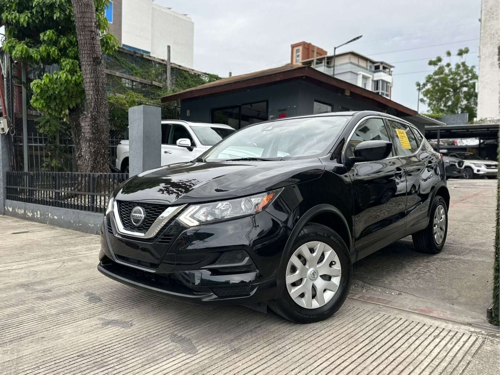 2020 Nissan Rogue Sport usado en venta por Comboy Auto Import