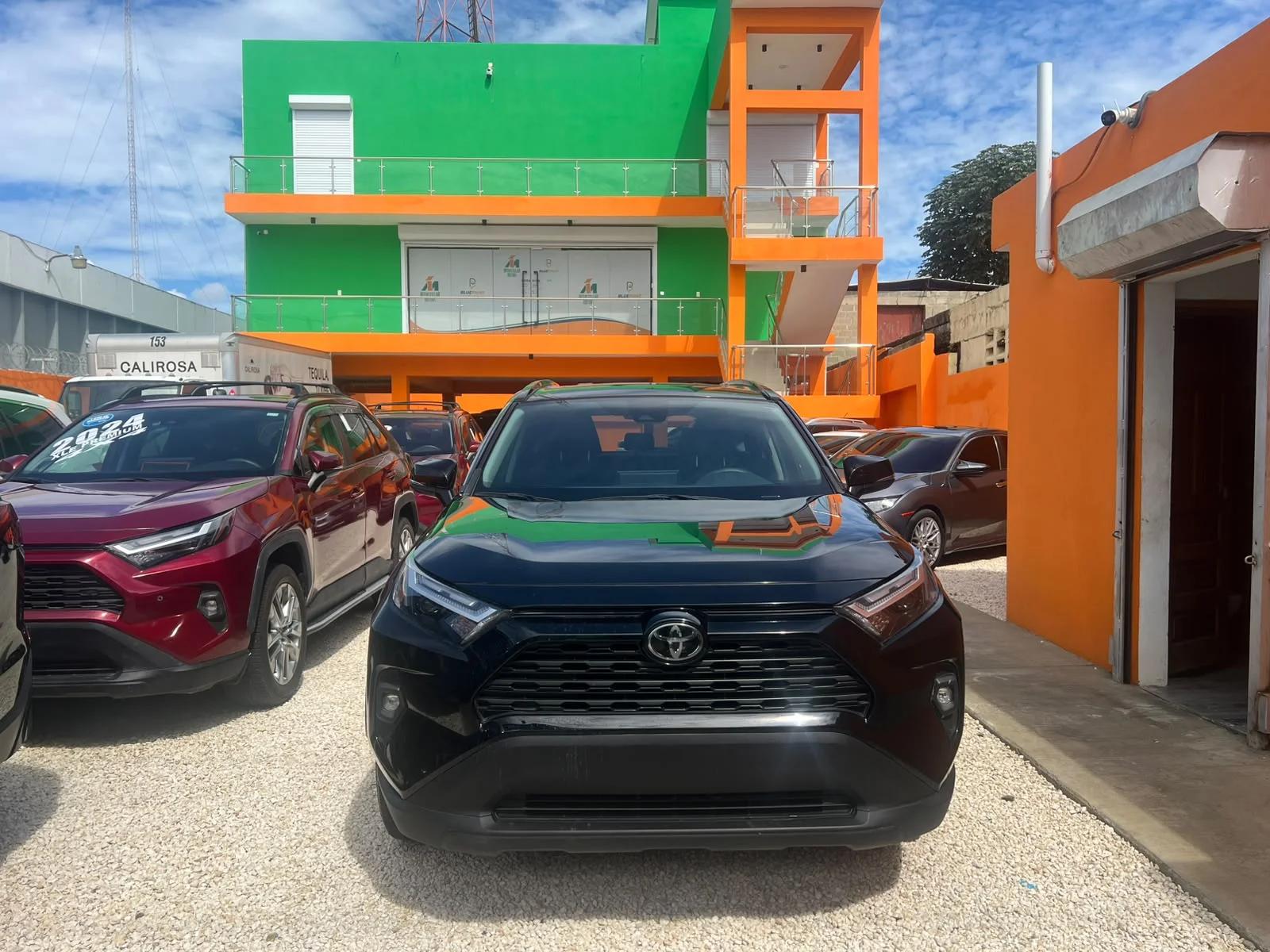 Toyota RAV4 XLE Premium 2024 en venta - vista principal