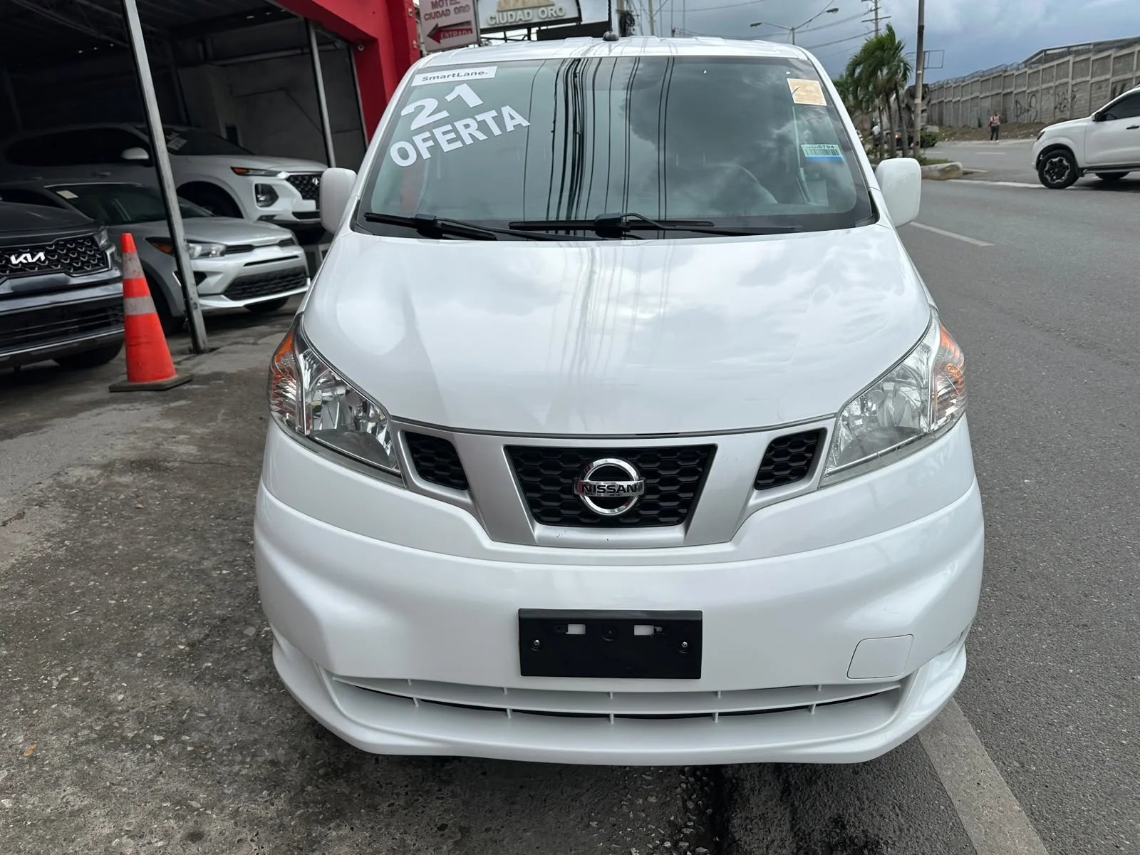 Nissan NV 200 2021 en venta - vista principal