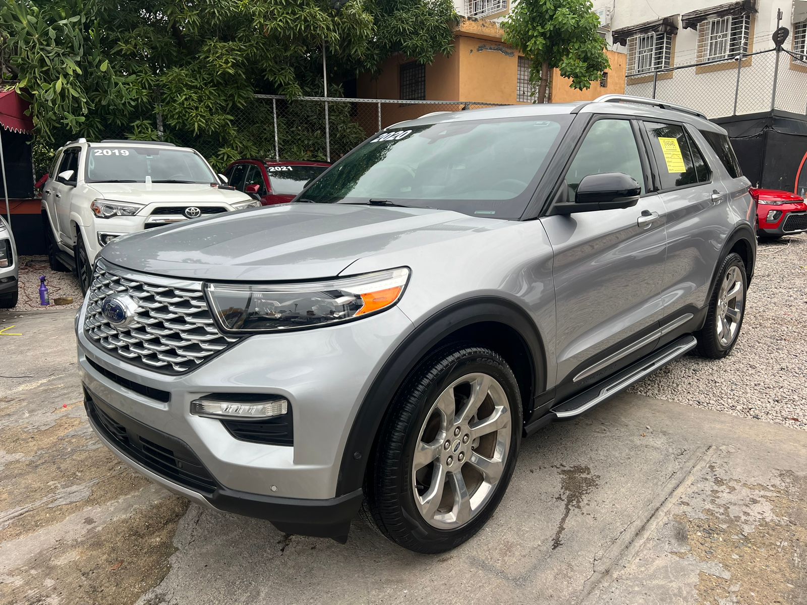 Ford Explorer Platinum 2020 en venta - vista principal