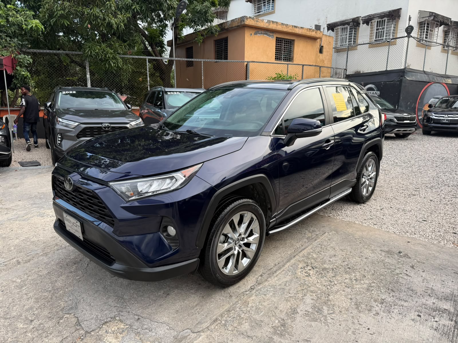Toyota RAV4 XLE Premium 2020 en venta - vista principal