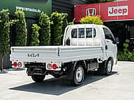 Toyota Camry CE 2024 - miniatura 2