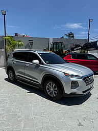 Hyundai Santa Fe SE 2019 - miniatura 3