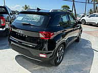 Hyundai Venue SEL & Denim 2021 - miniatura 5