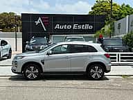 Mitsubishi Motors Outlander Sport SE 2020 - miniatura 2
