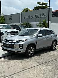 Mitsubishi Motors Outlander Sport SE 2020 - miniatura 3