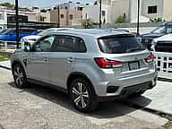 Mitsubishi Motors Outlander Sport SE 2020 - miniatura 8