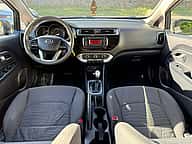 Kia Rio LX 2017 - miniatura 4