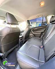 Toyota RAV4 LE 2020 - miniatura 9