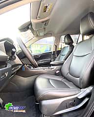 Toyota RAV4 LE 2020 - miniatura 8