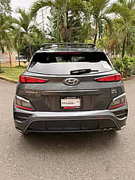 Hyundai KONA Limited 2022 - miniatura 10