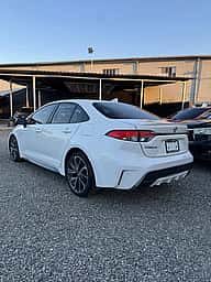 Toyota Corolla SE 2020 - miniatura 2