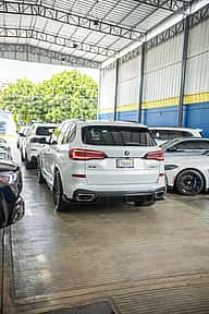 BMW X5 M Sport Package 2021 - miniatura 4