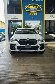 BMW X6 xDrive40i 2022 - miniatura 2
