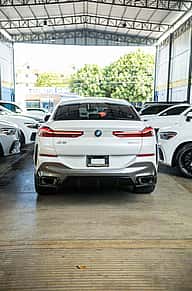 BMW X6 xDrive40i 2024 - miniatura 5