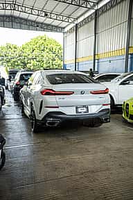 BMW X6 xDrive40i 2025 - miniatura 4