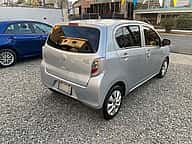 Daihatsu Mira 2016 - miniatura 6