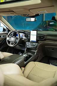 Ford Explorer Platinum 2020 - miniatura 11